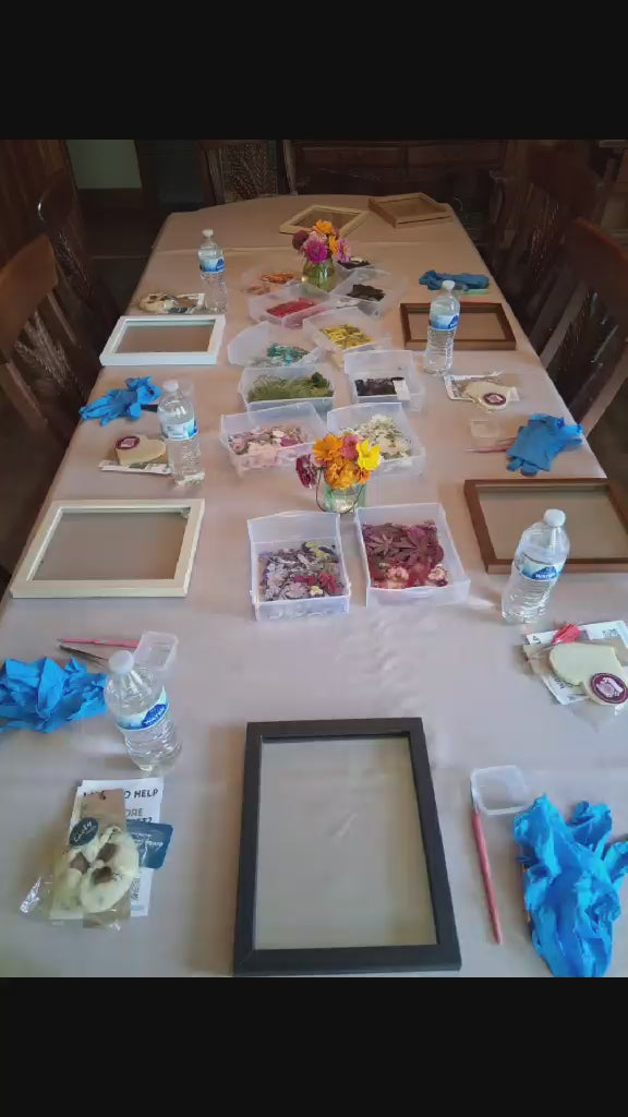 Floating Frame Pressed Floral Class - October 4th - 12 p.m.